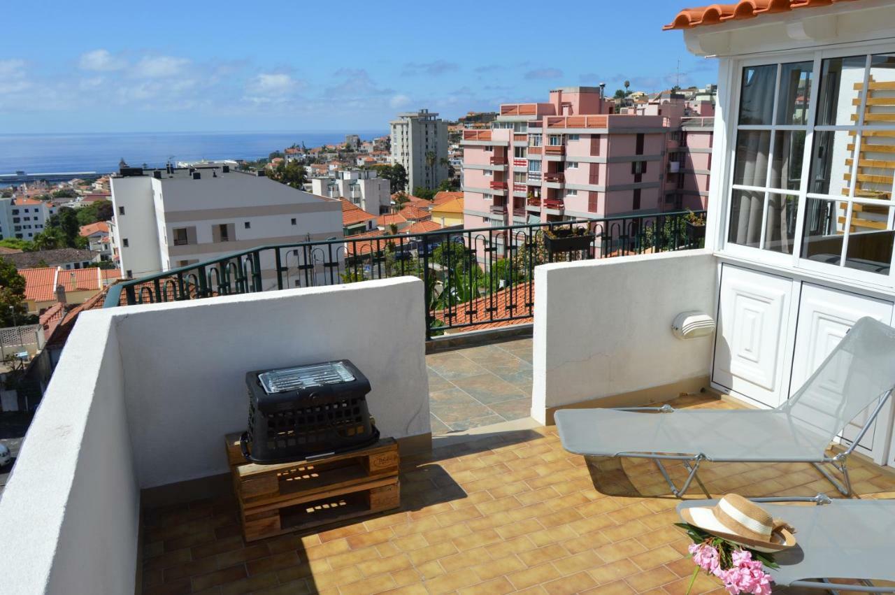 Top Floor With Balcony In Funchal Екстериор снимка