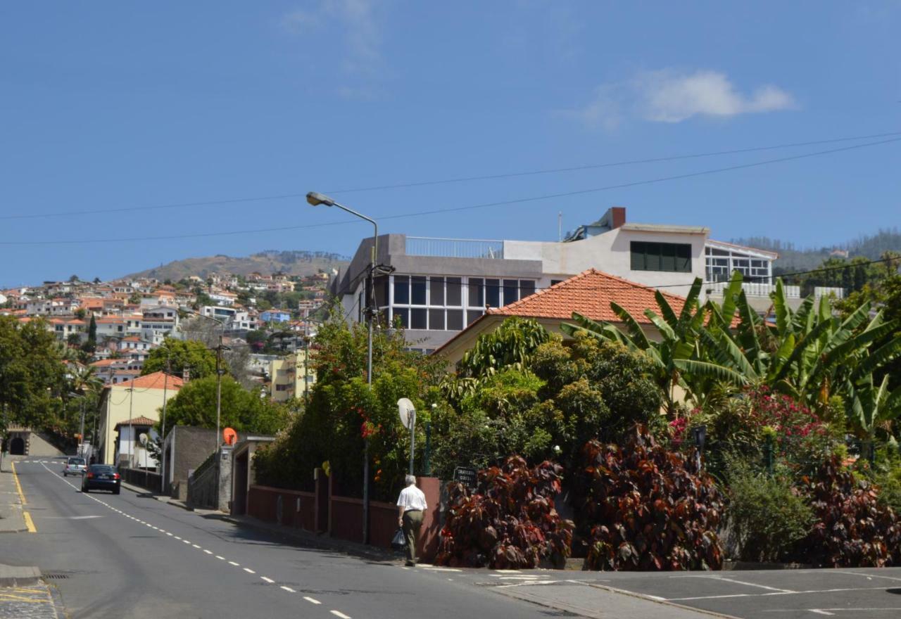 Top Floor With Balcony In Funchal Екстериор снимка